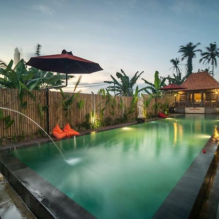 Ubud Lestari Villa Buitenkant foto